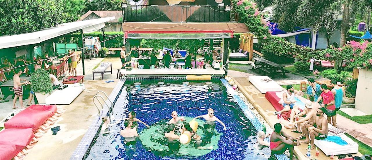 Wet! A Pool Party Hostel By Wild & Wandering Haad Rin Exteriér fotografie
