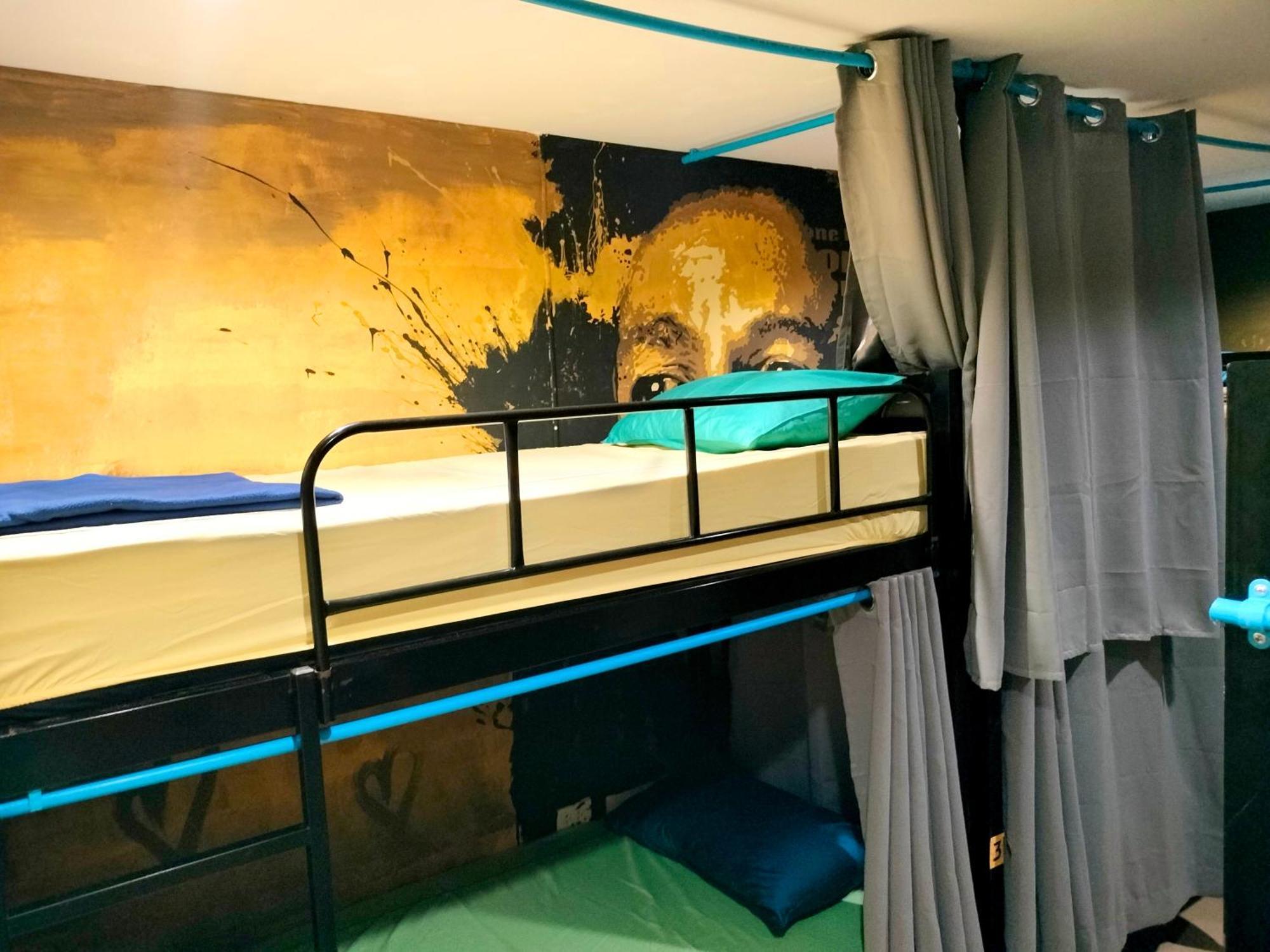 Wet! A Pool Party Hostel By Wild & Wandering Haad Rin Exteriér fotografie